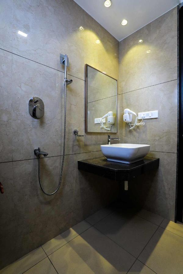 Tresca A Luxury Hotel Чикмагалур Екстер'єр фото